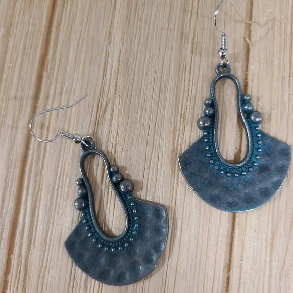 🥳🥳NEW🥳🥳GORGEOUS!! Vintage Boho Dangle Earrings 🥳🥳 - Picture 10 of 14